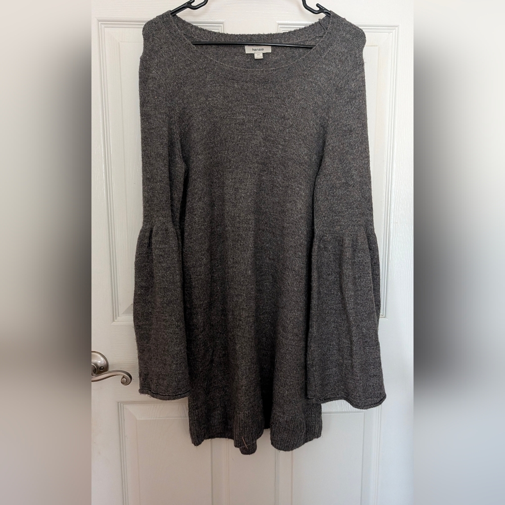 Kensie Charcoal Knit Top